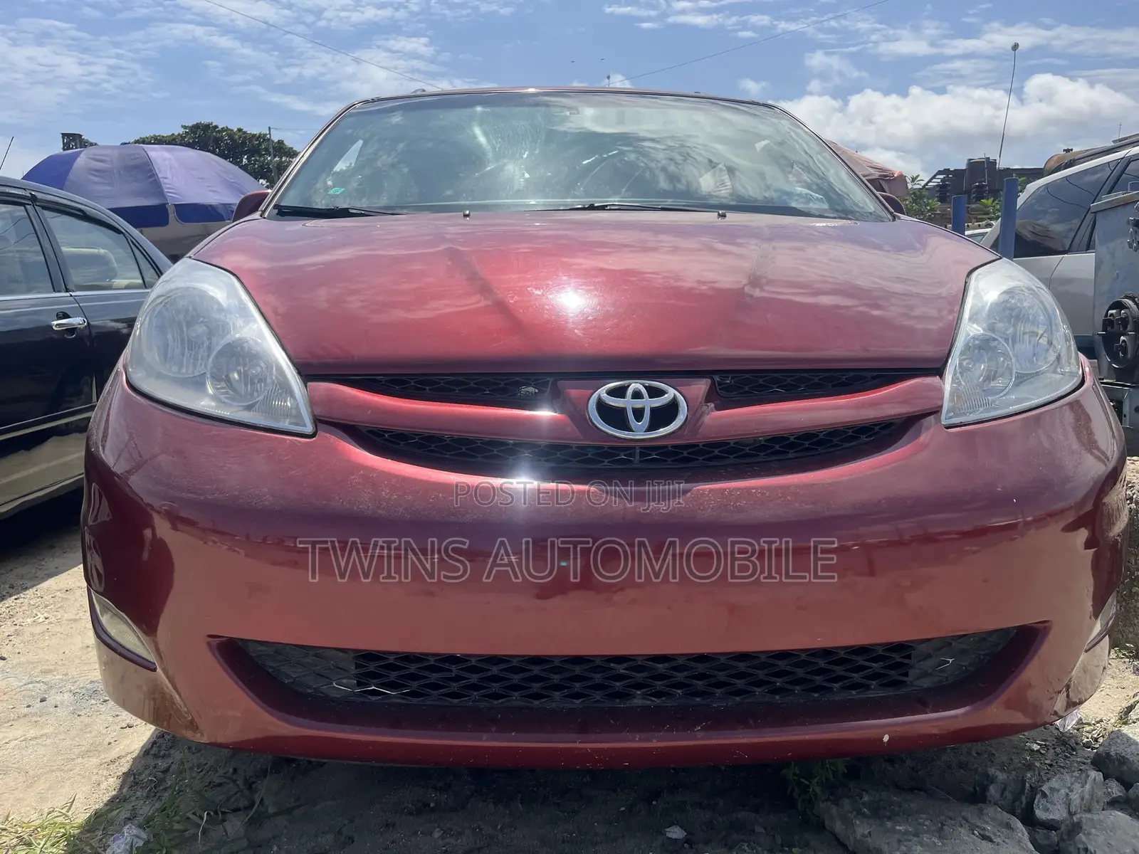 Toyota Sienna 2007 Red