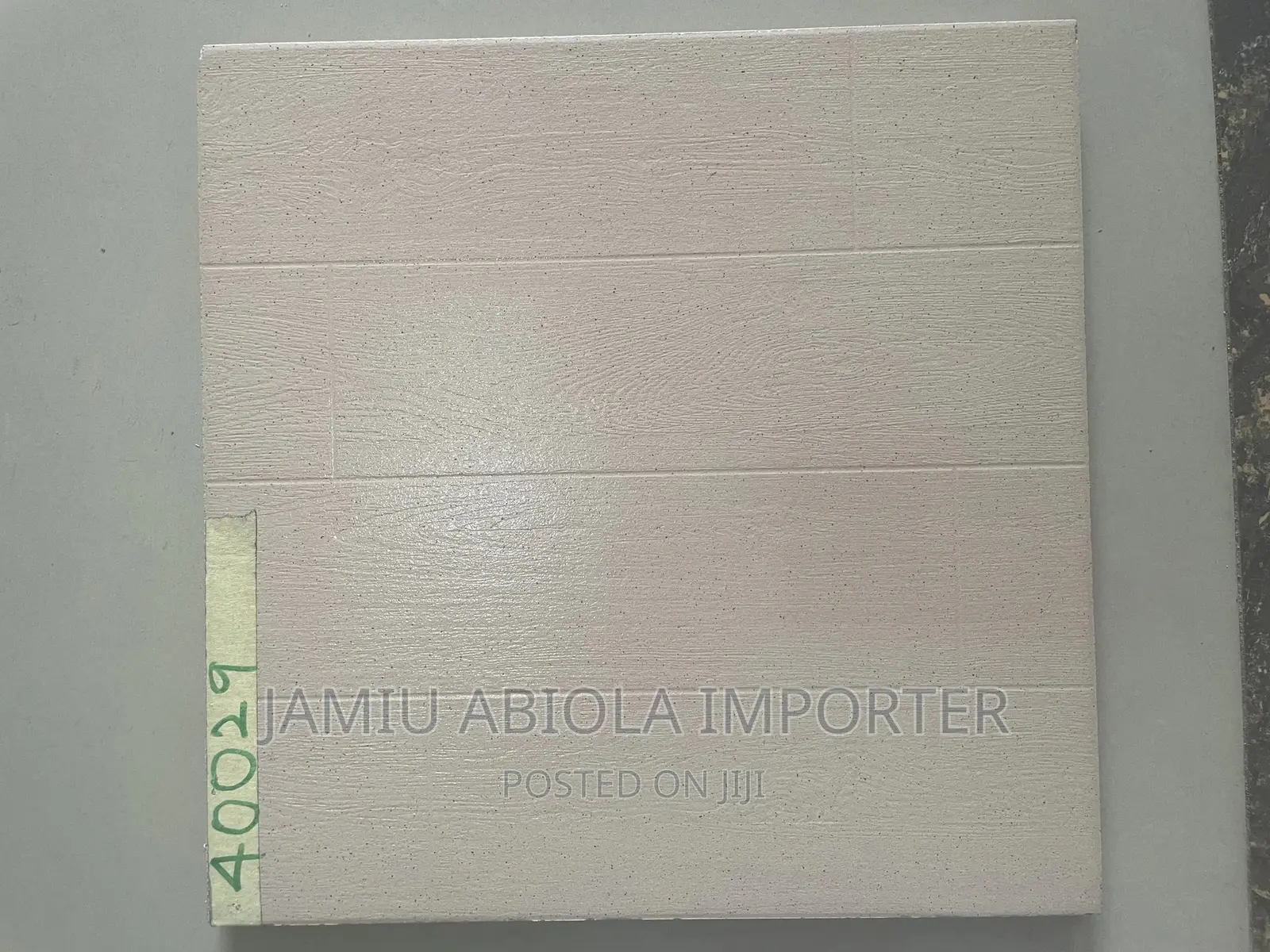40x40 Goodwill Products Tiles