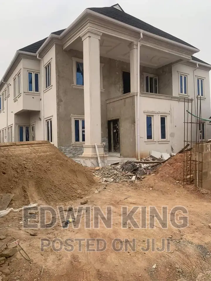 004 Pillars Design