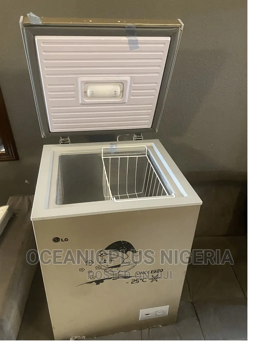 Eco- Friendly LG Gc -160 / Chest Freezer 100 L