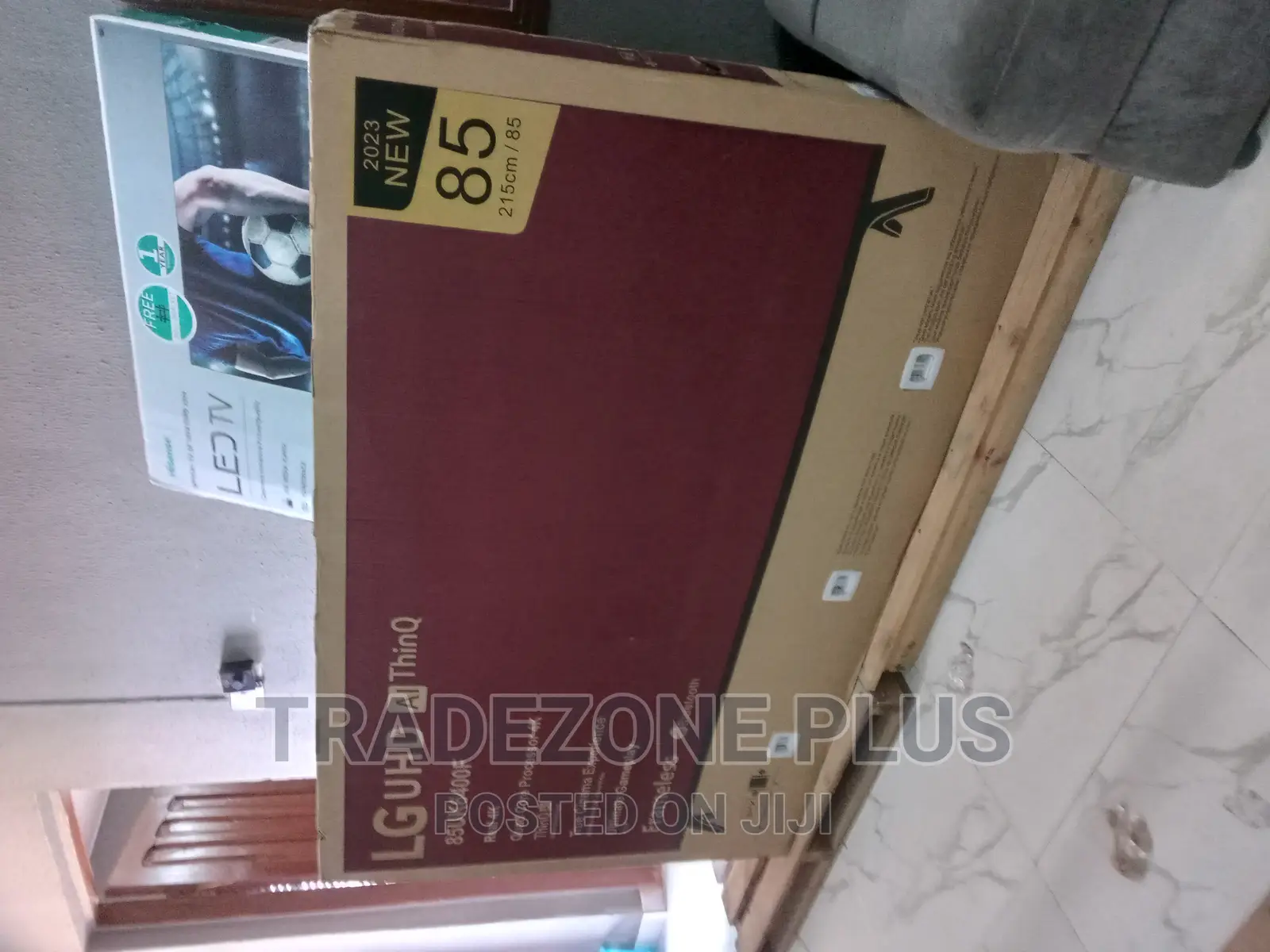 Brand New 85 Smart TV With Netflix-85uk6400f