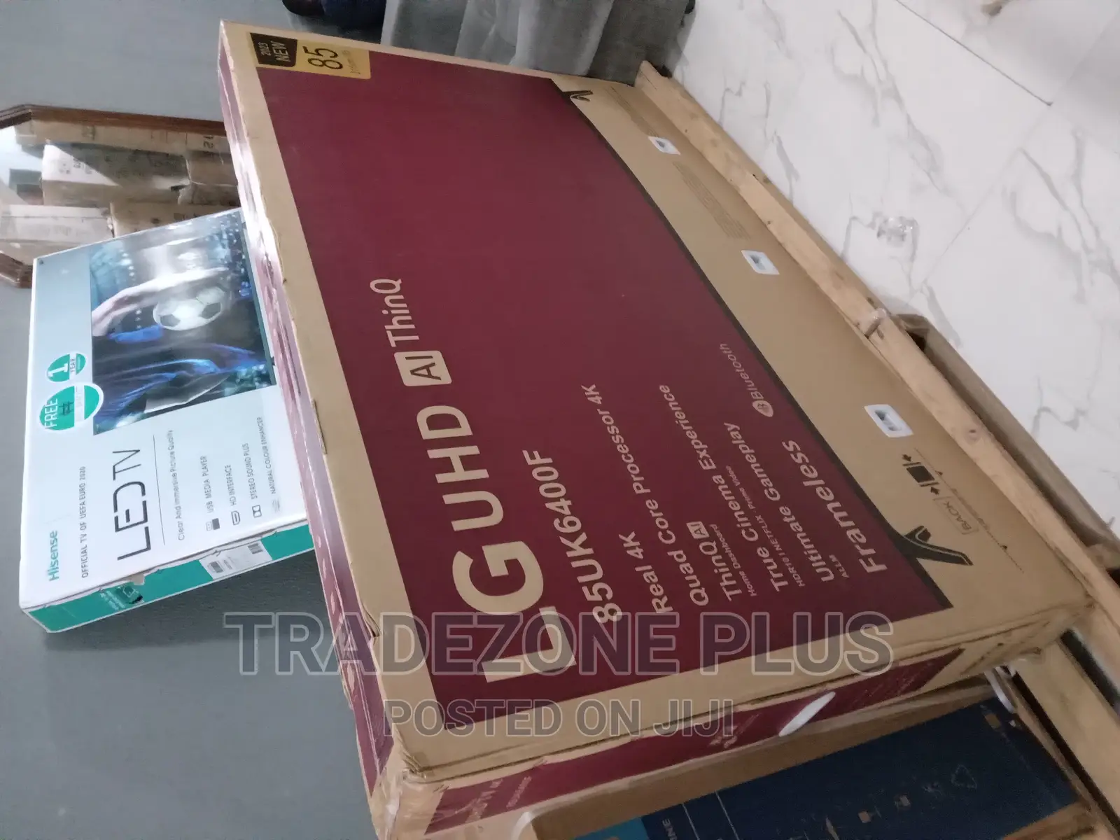 Brand New 85'' Uhd Smart TV With 2 Remote+Netflix