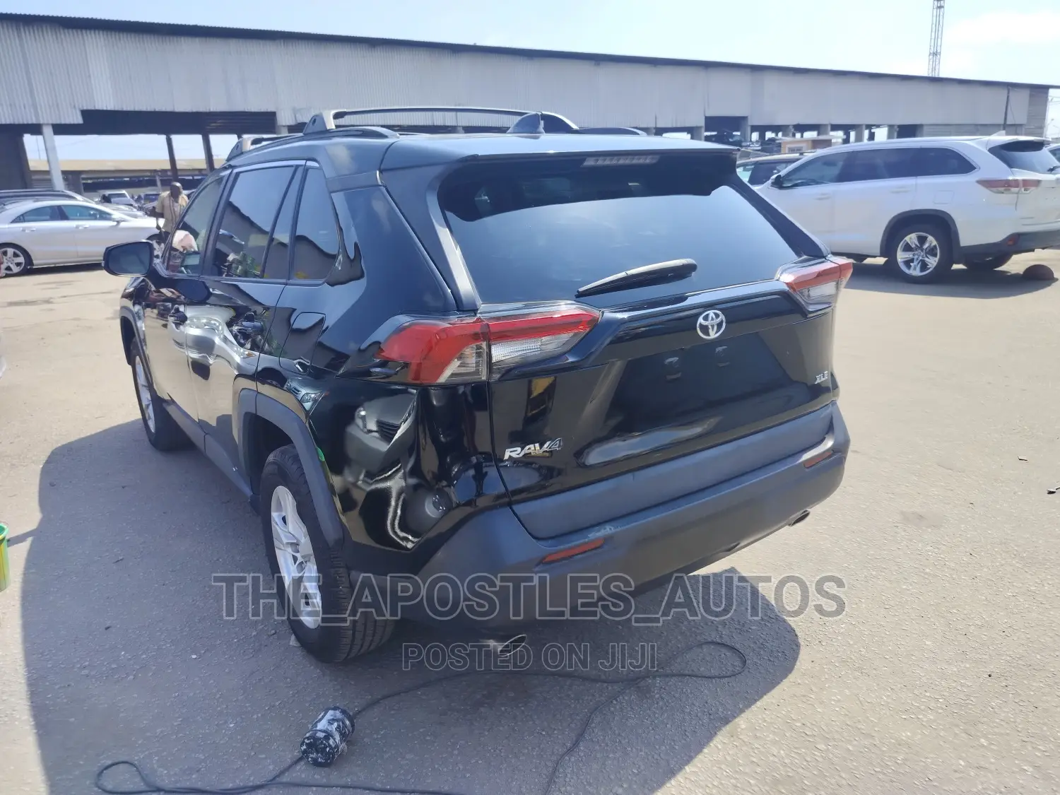 Toyota RAV4 XLE AWD 2020 Black