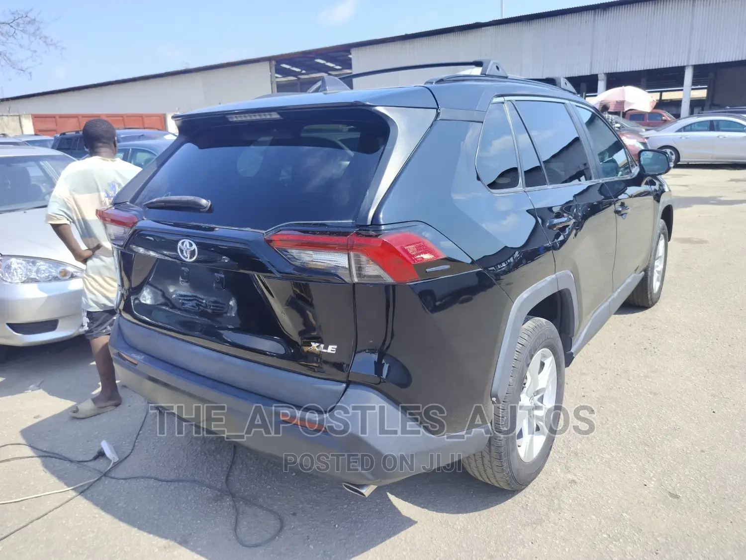 Toyota RAV4 XLE AWD 2020 Black