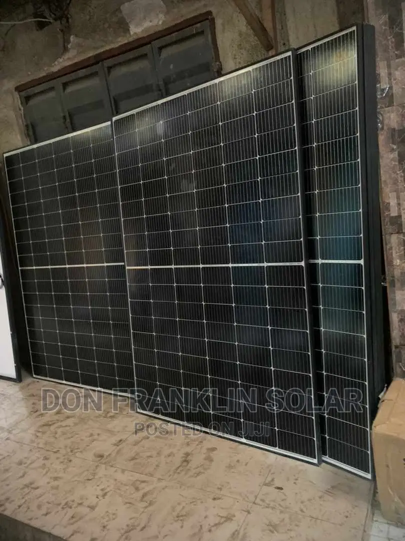 600watts Mono Canadian Crystalline Solar Panel.