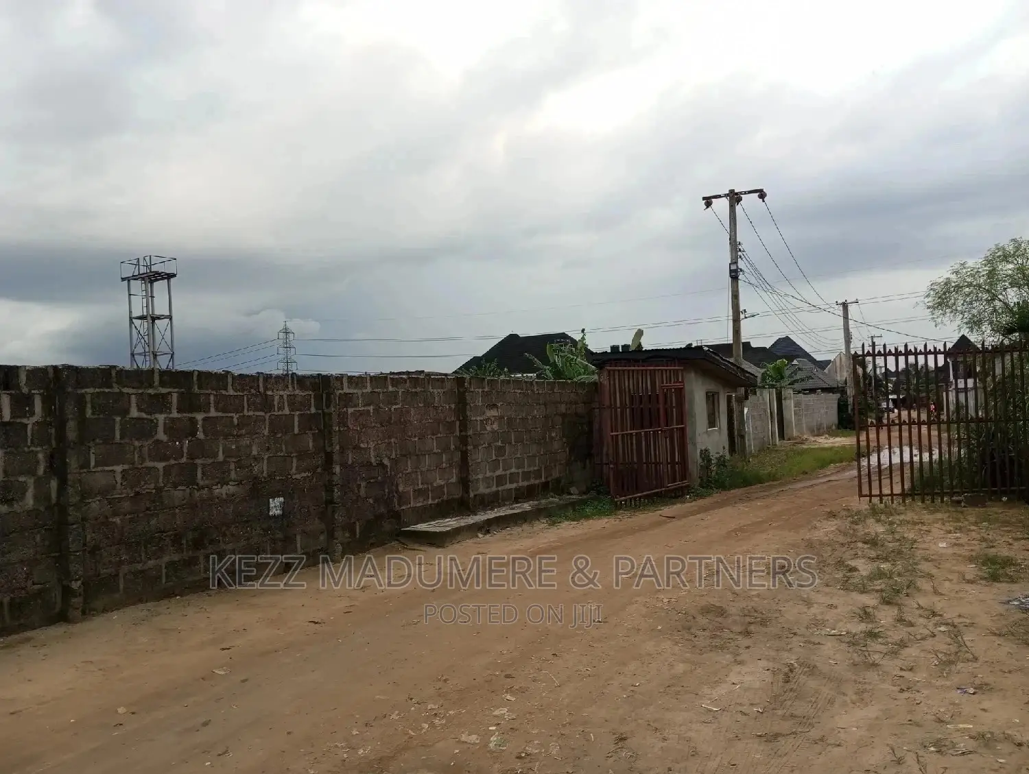 For Sale : Fenced Land at Sars Road