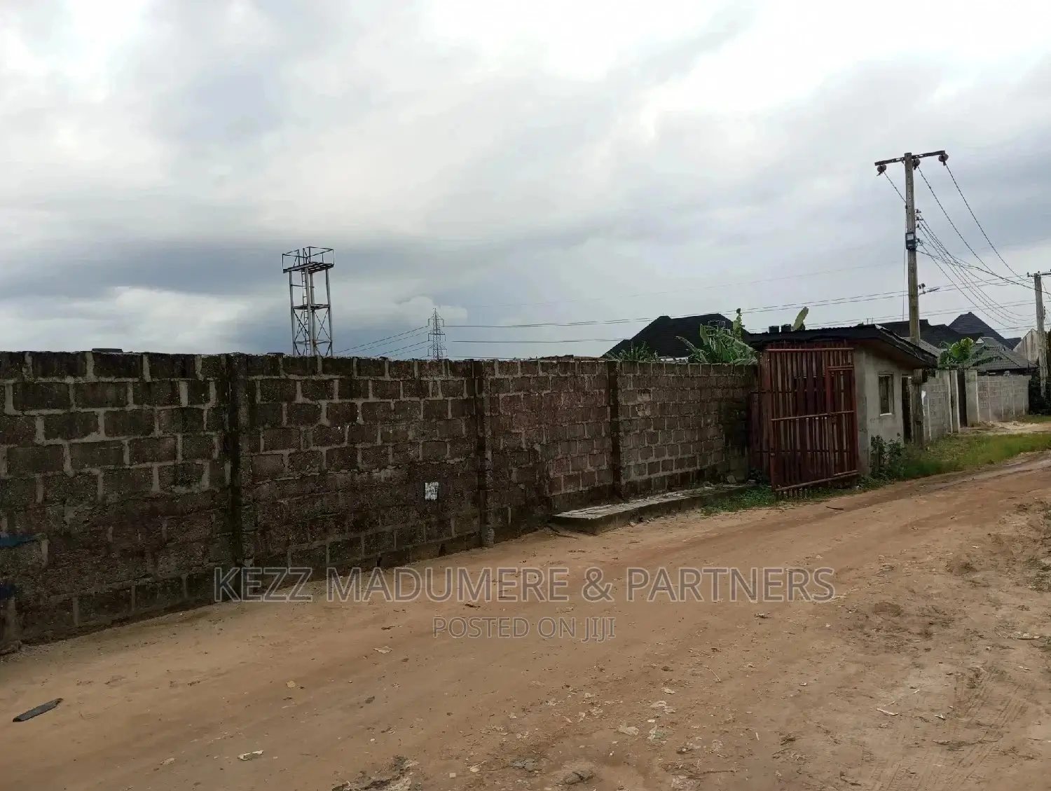 For Sale : Fenced Land at Sars Road