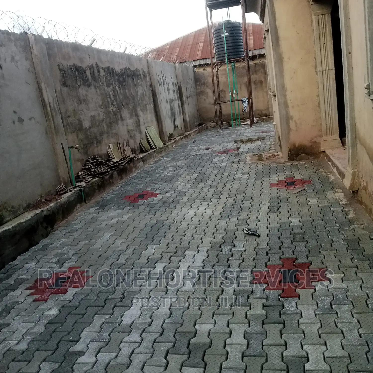 Interlock Stone for Driveway and Walkway