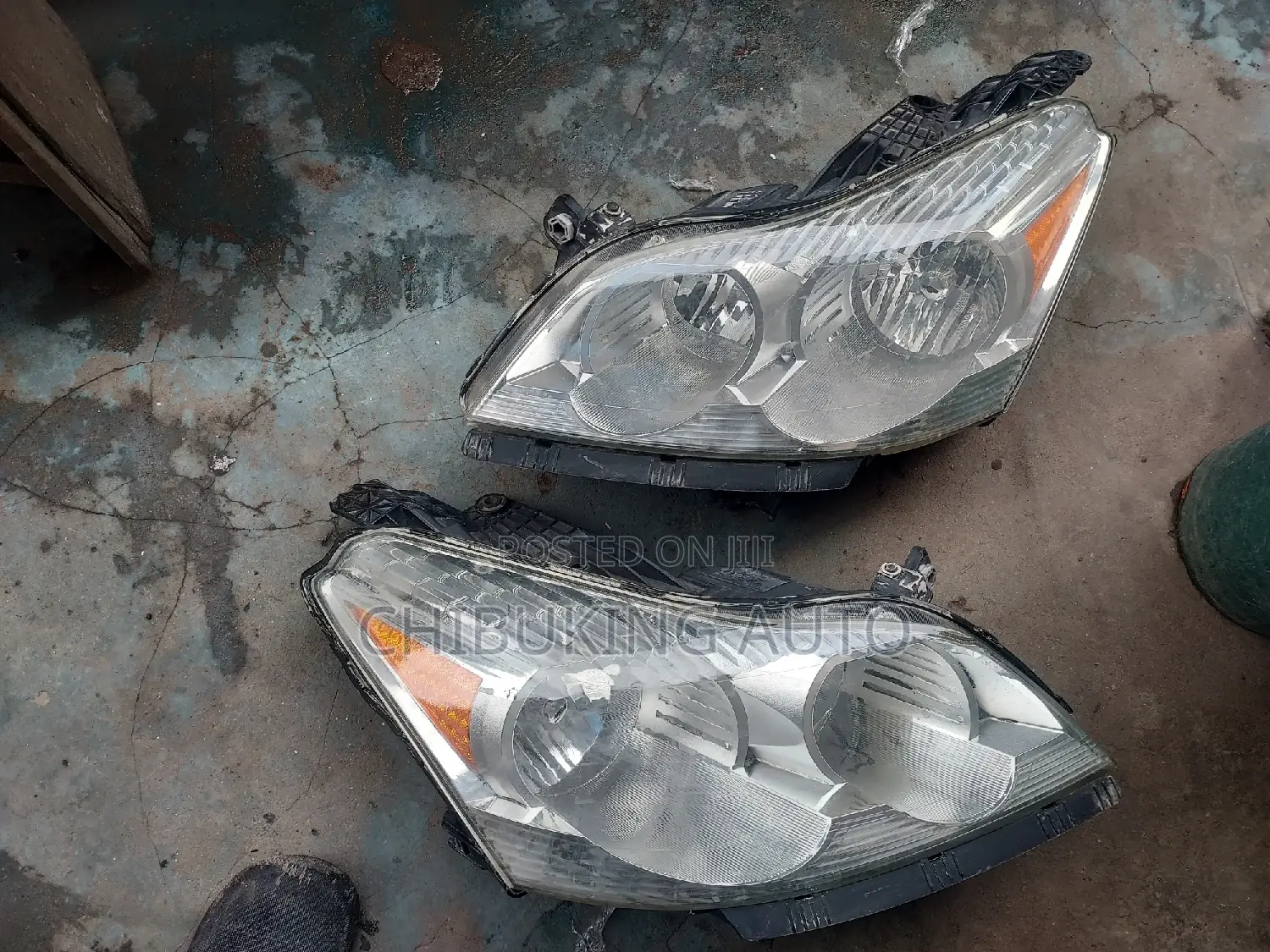 Headlamp Chevrolet Traverse 2008