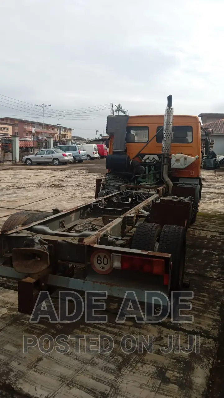 Volvo FL614 Chassis Truck