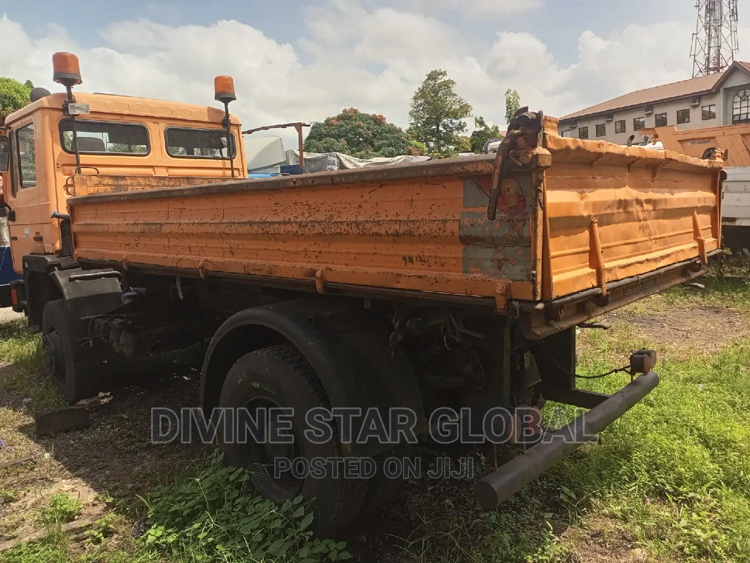 Man DIESEL Tipper Truck