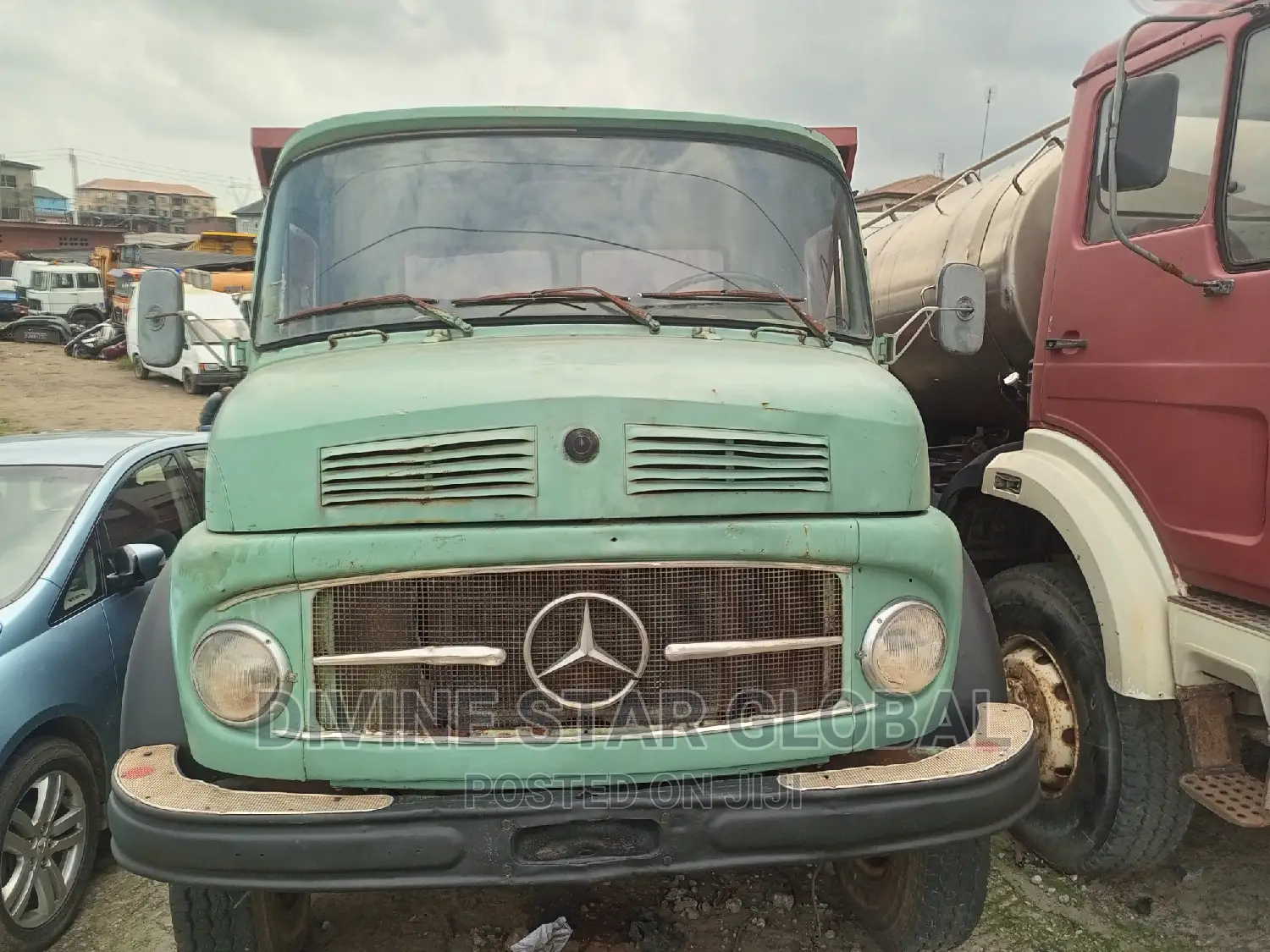 Tipper Truck Mercedes Benz Mercedes