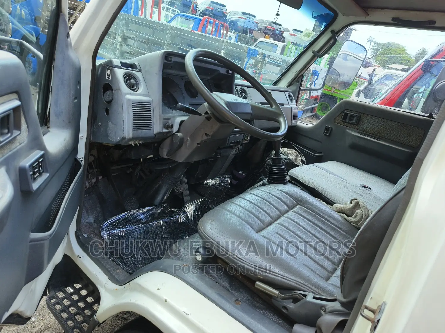 Toyota Dyna 200 With Red Bucket