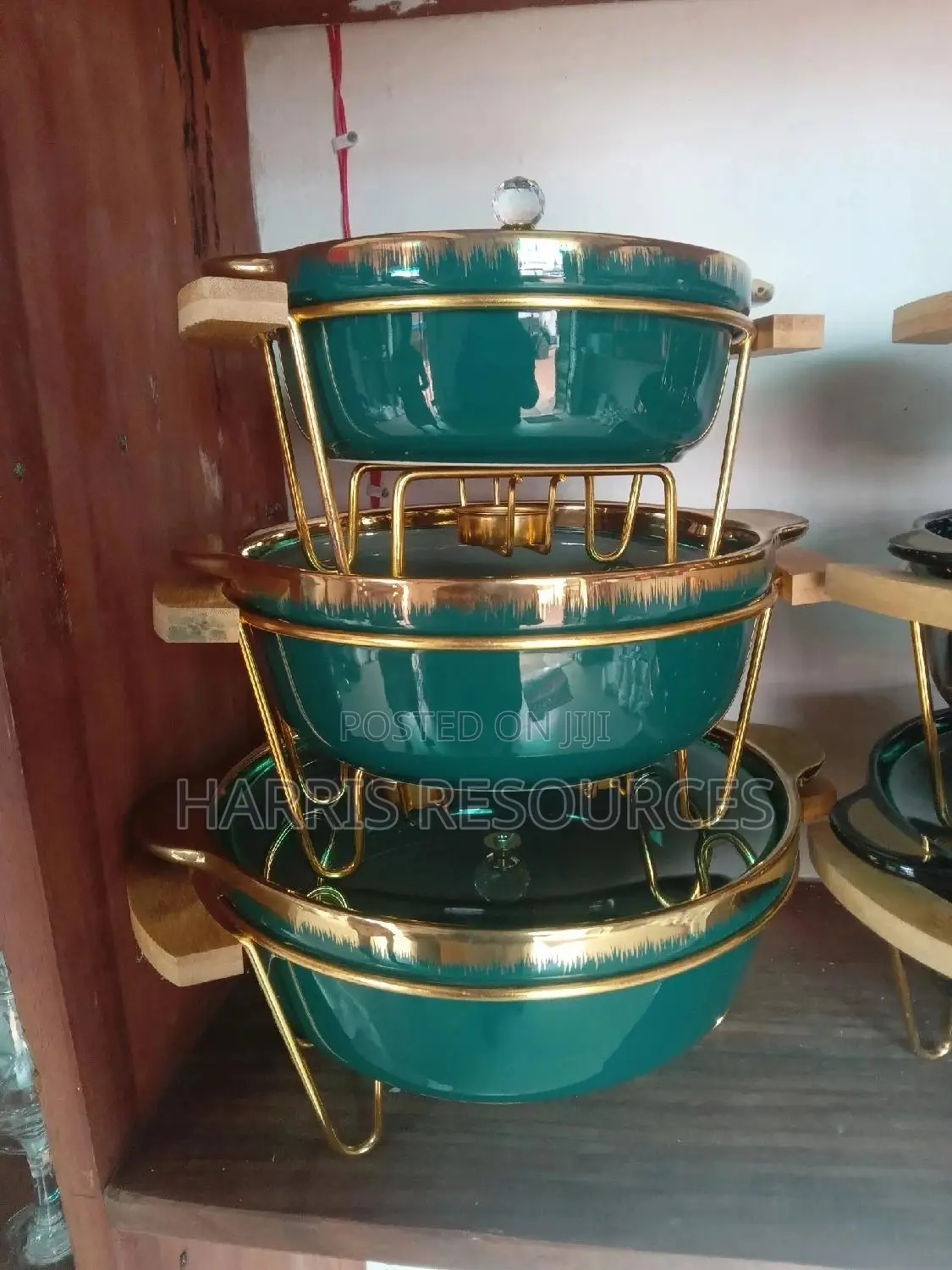 Buffet 3pcs Glass Plates With Golden Stands.