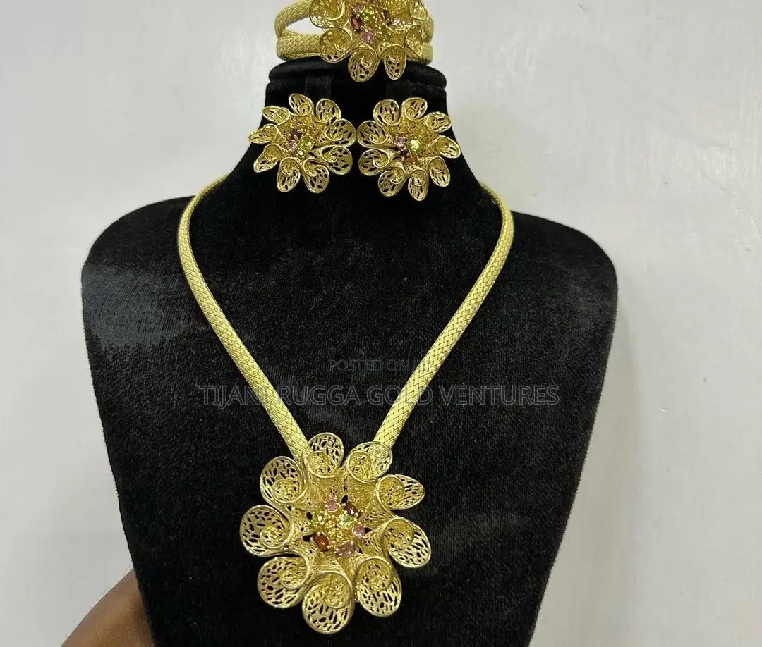 Pure Gold 750 Italy 18karat Earrings and Pendant Full Sets