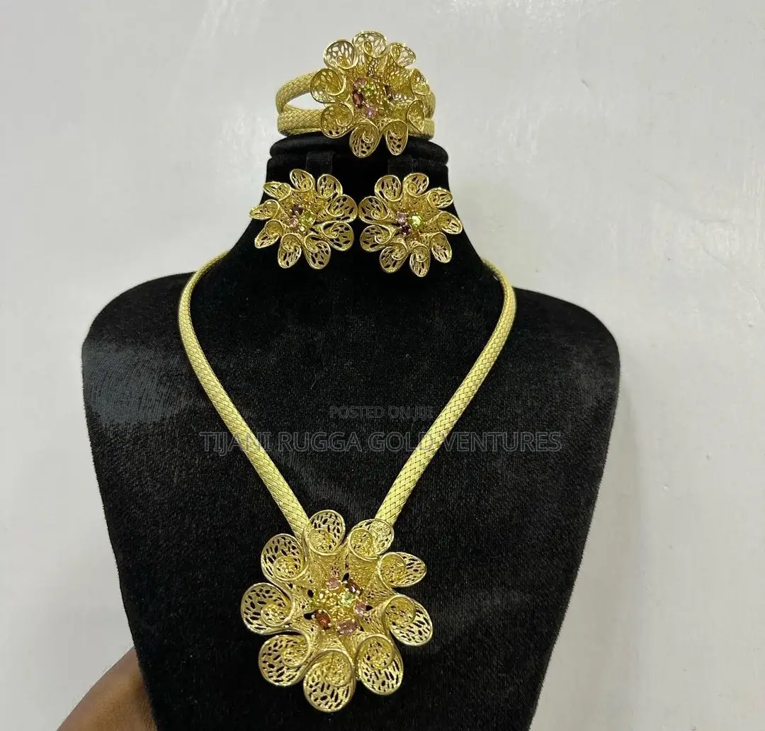 Pure Gold 750 Italy 18karat Earrings and Pendant Full Sets