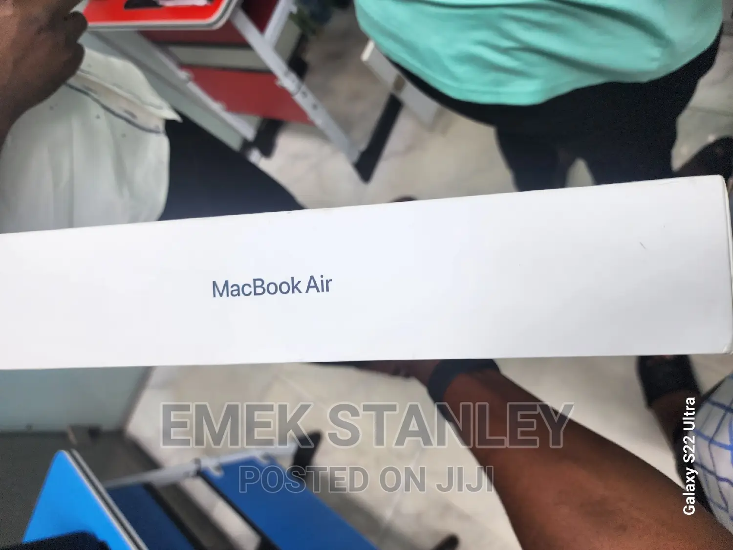 New Laptop Apple MacBook Air 2023 M2 8GB Apple M2 SSD 256GB