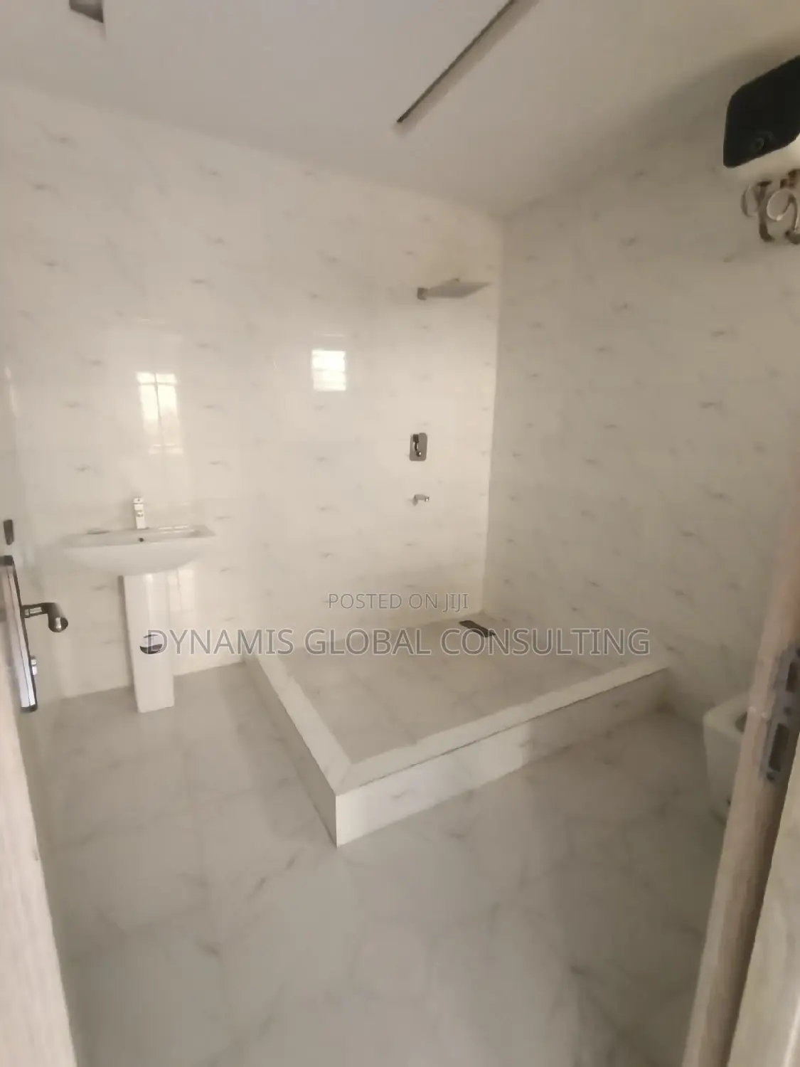 Furnished 5bdrm Duplex in Magodo Phase 1 Gra for sale