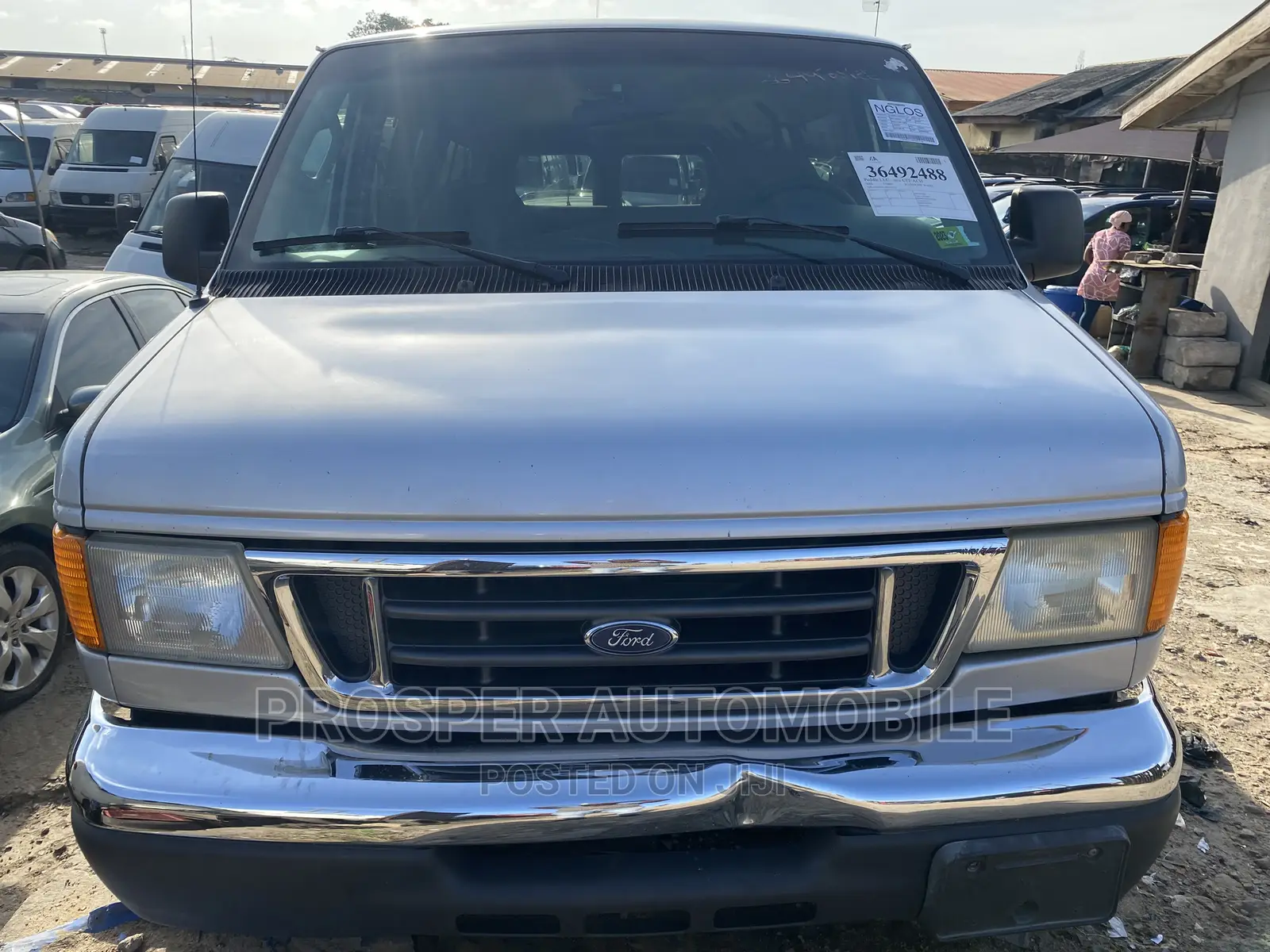 Ford E350 2006 Silver