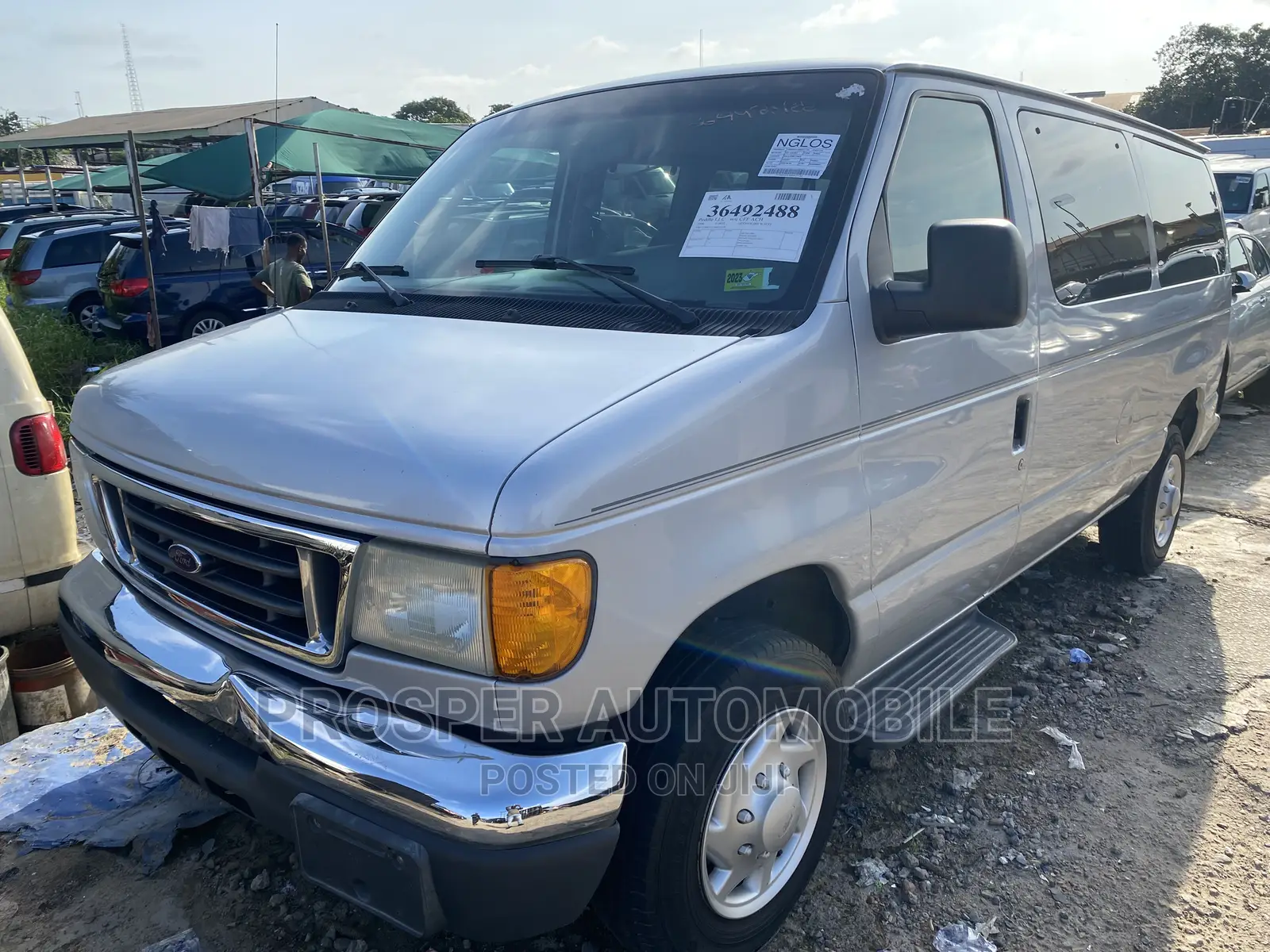 Ford E350 2006 Silver