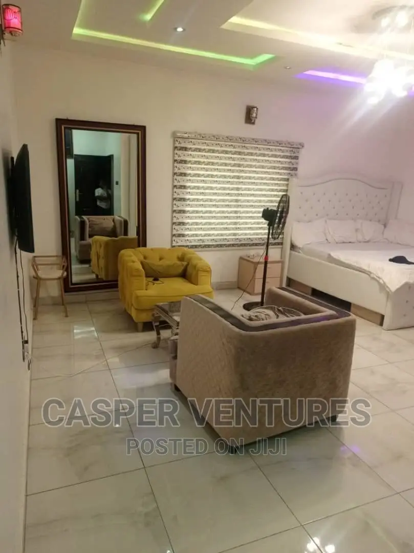 2bdrm Apartment in Chevron for rent