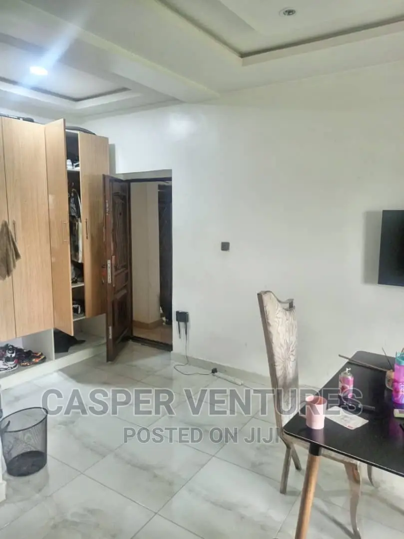 2bdrm Apartment in Chevron for rent