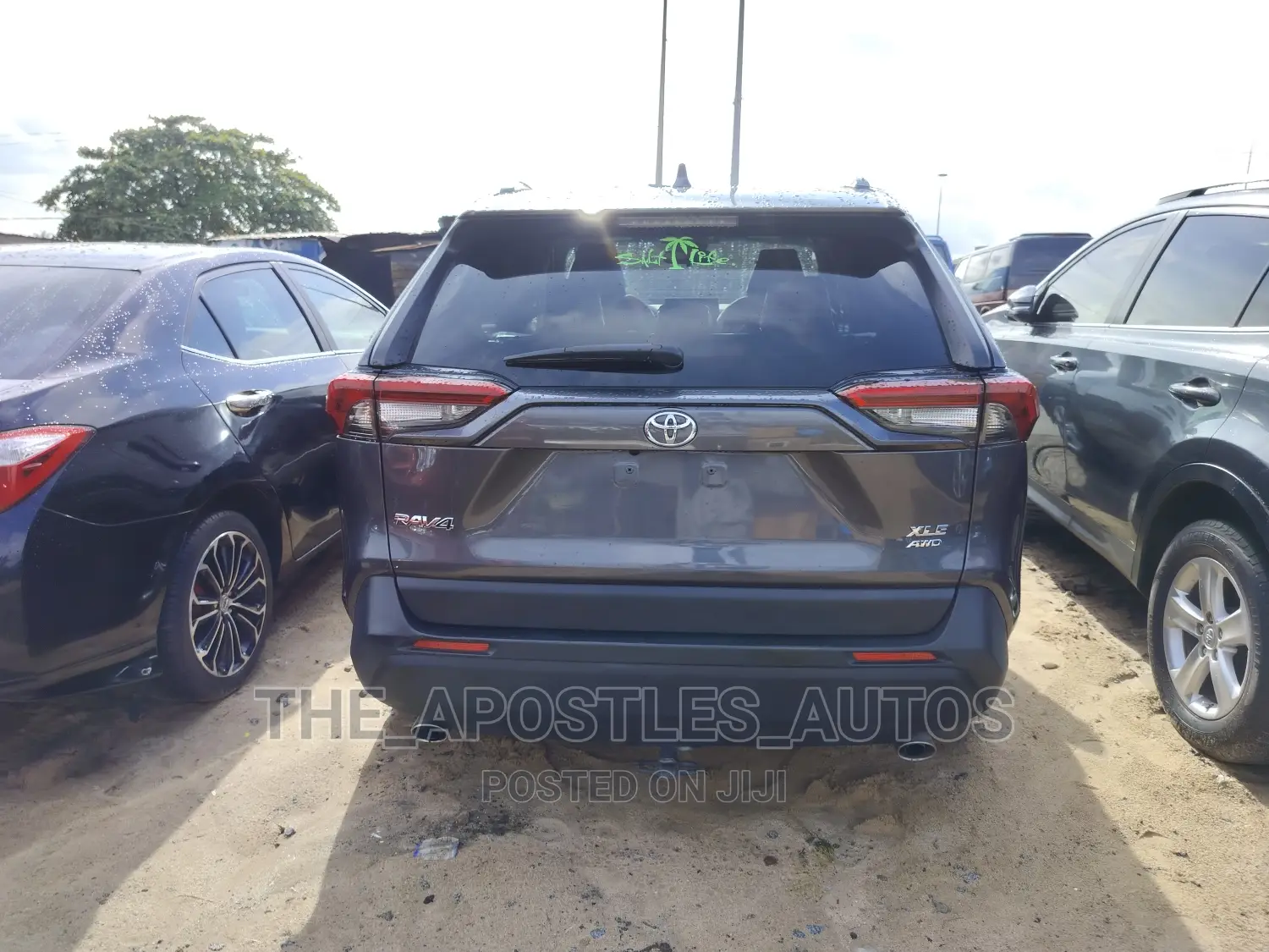 Toyota RAV4 XLE AWD 2020 Black