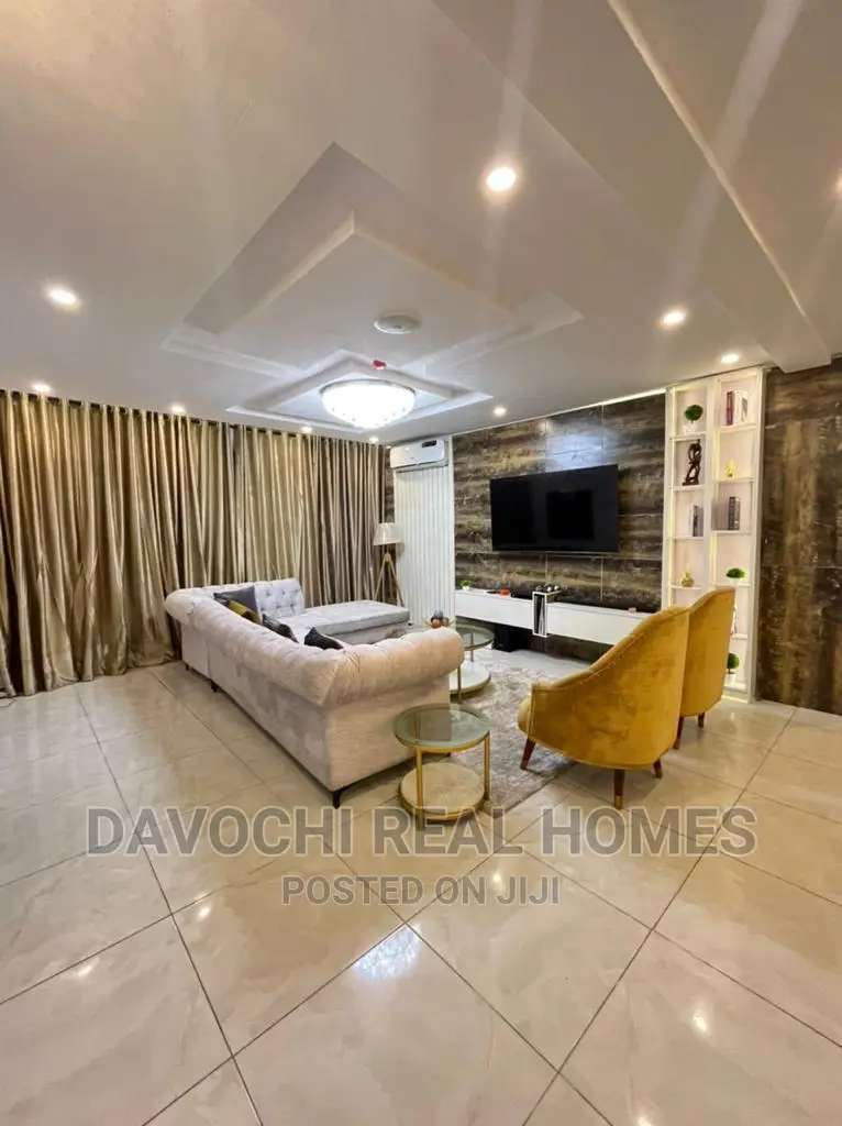 Furnished 3bdrm Apartment in Lekki Phase One for rent