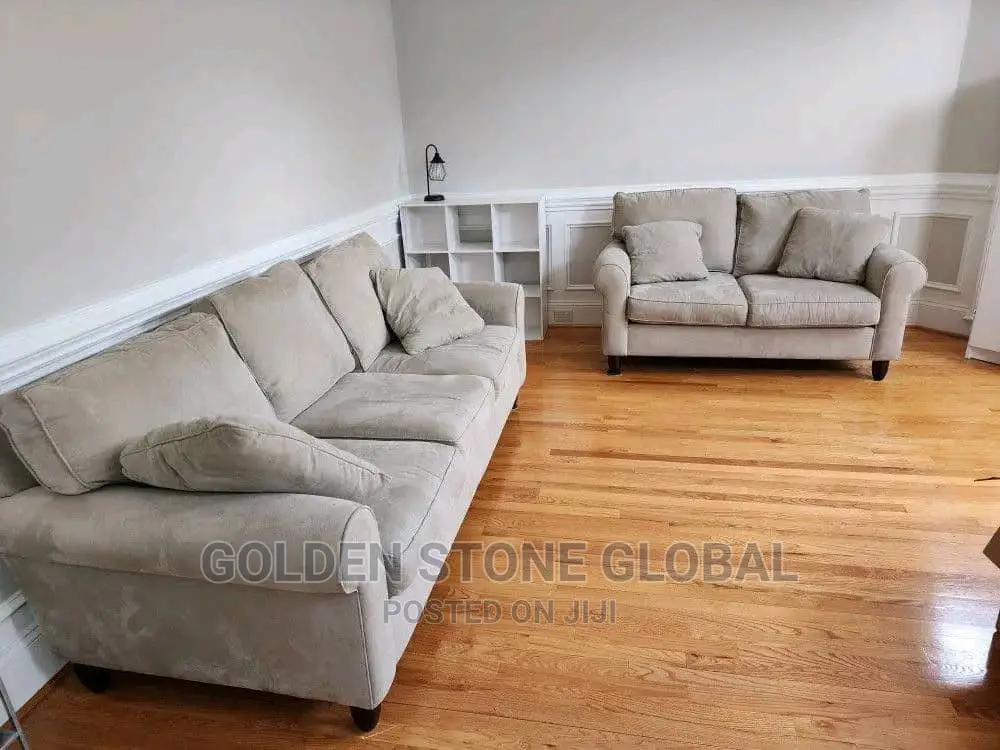 High Quality Complete Set Home Sofa Couch.