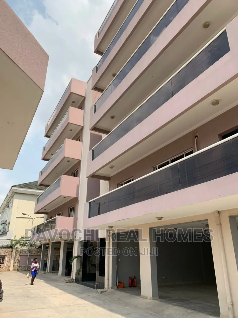 3bdrm Apartment in Oniru Estate, Victoria Island for rent