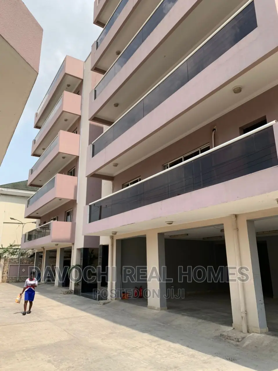 3bdrm Apartment in Oniru Estate, Victoria Island for rent
