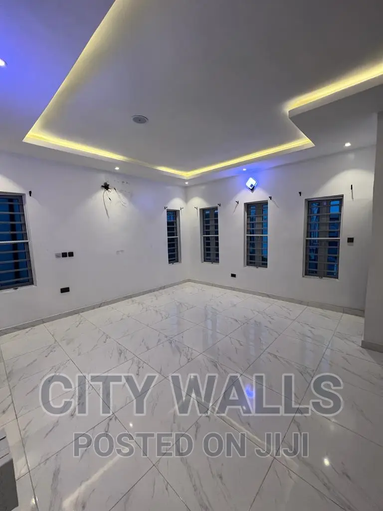 1bdrm Shared Apartment in Osapa london for rent