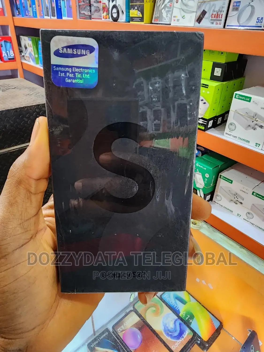 New Samsung Galaxy S22 5G 128 GB