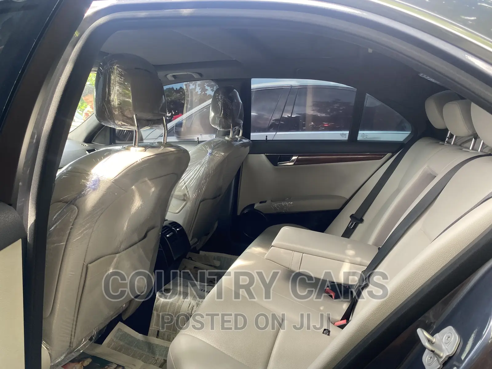 Mercedes-Benz C300 2010 Gray