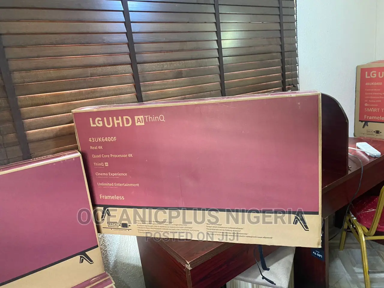 LG 43'' Smart Frameless TV {Cinema Experience}