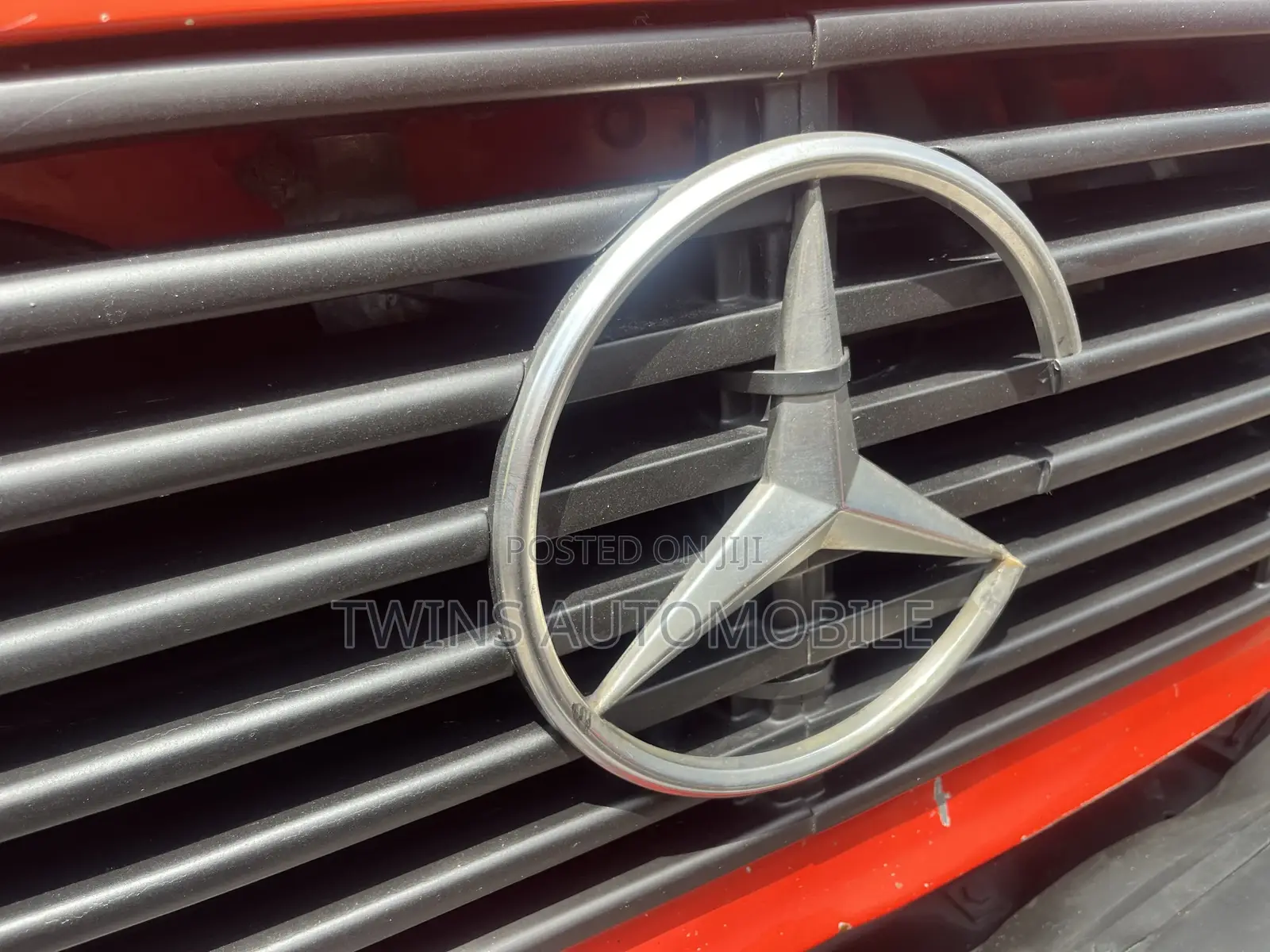 Mercedes-Benz 1520 Container