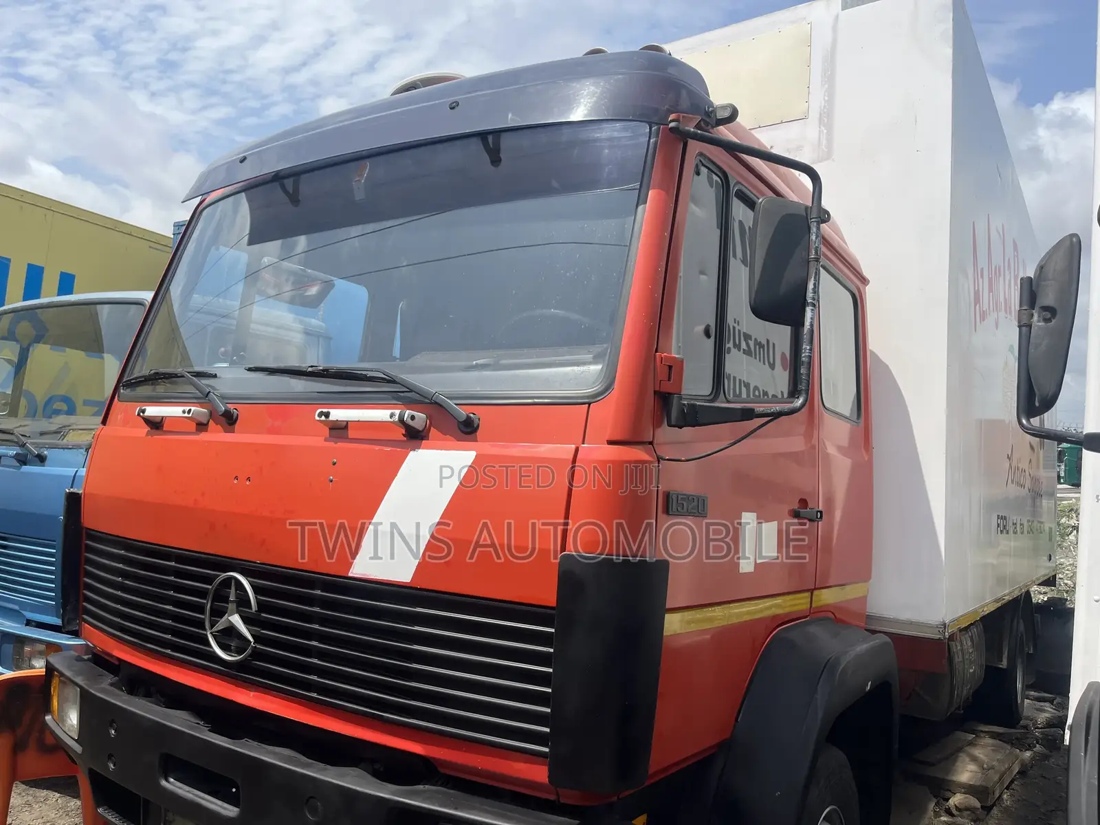 Mercedes-Benz 1520 Container