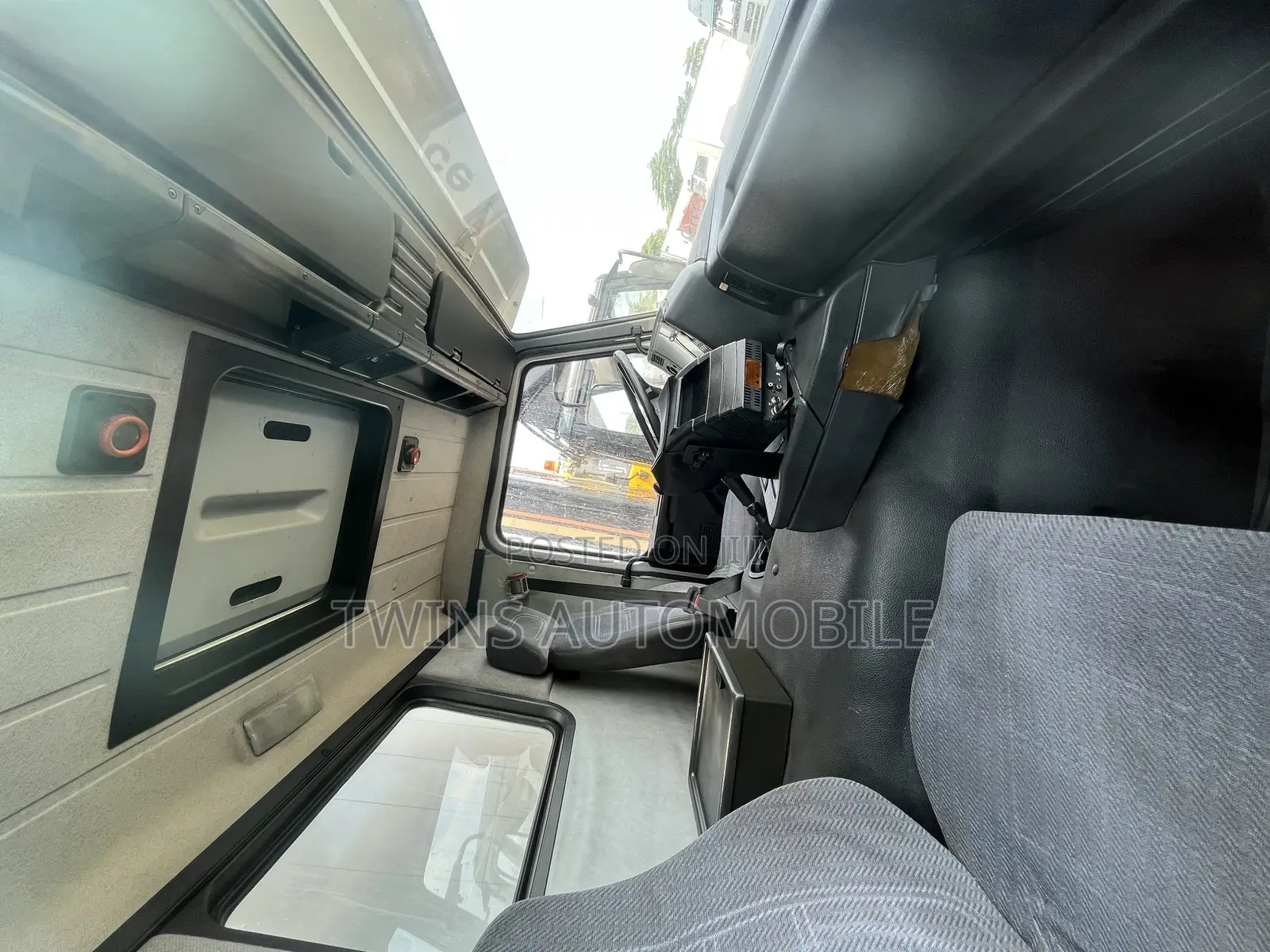 Scania 93 Truck 6 Tires