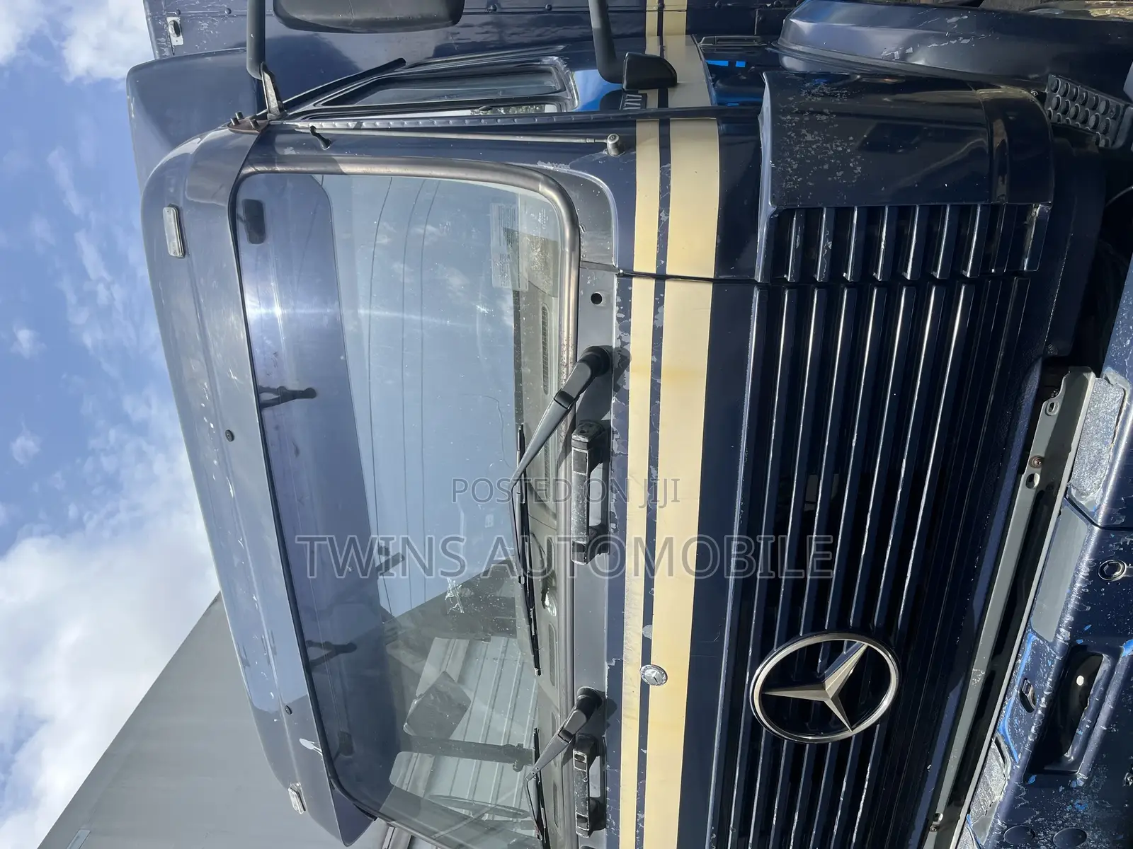 Mercedes-Benz 1717 Straight Engine