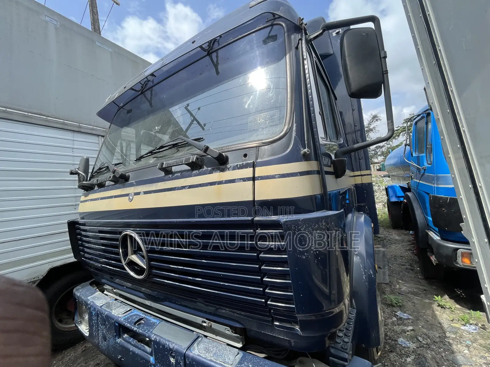 Mercedes-Benz 1717 Straight Engine