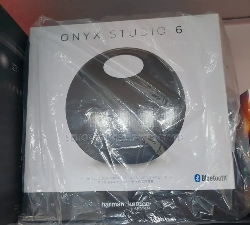 Onyx Studio 6