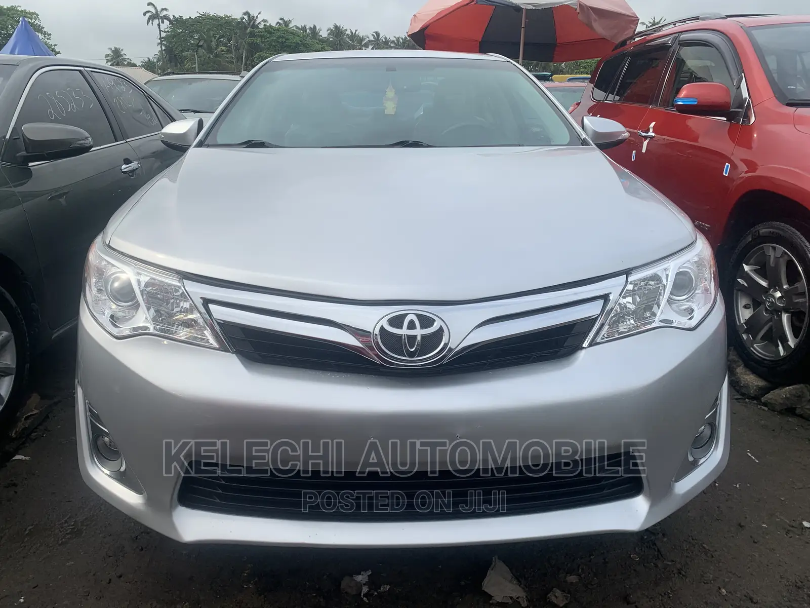 Toyota Camry XLE 4dr Sedan (2.5L 4cyl 6A) 2014 Silver