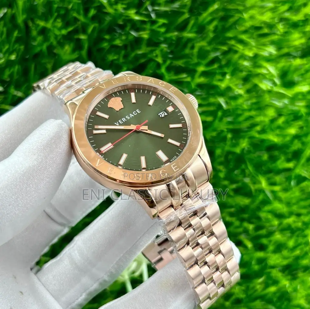 Original Luxury Outfit Versace Wristwatches Available