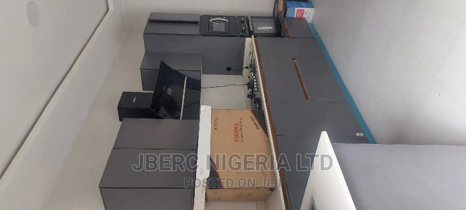 4bdrm Duplex in Mc Foy Thomas Estate for sale