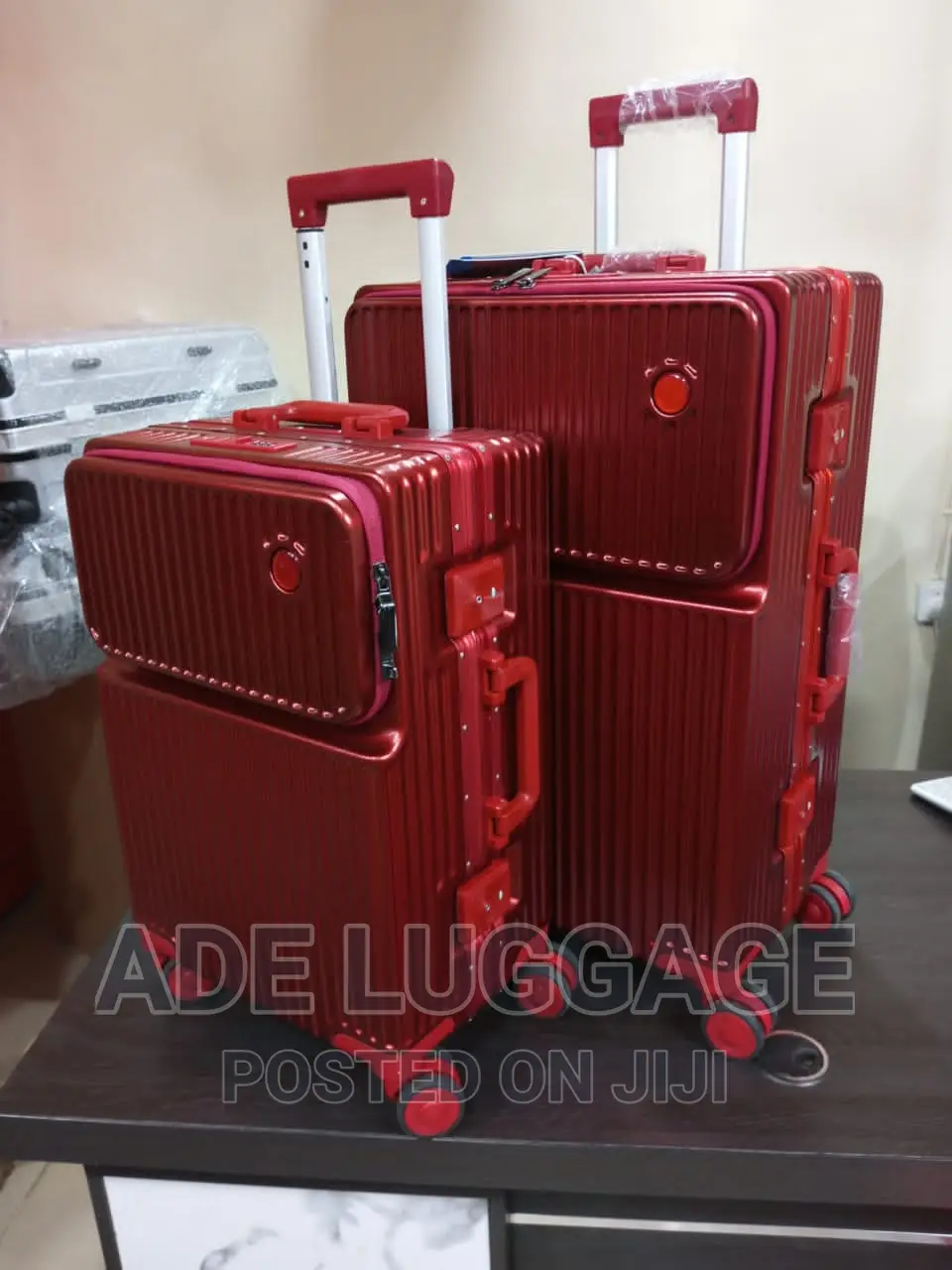 Aluminum Metal Trolling Luggage .