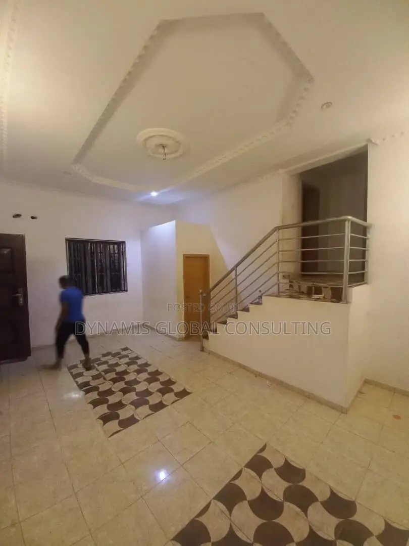 Furnished 4bdrm Duplex in Magodo Phase 2 Gra for rent