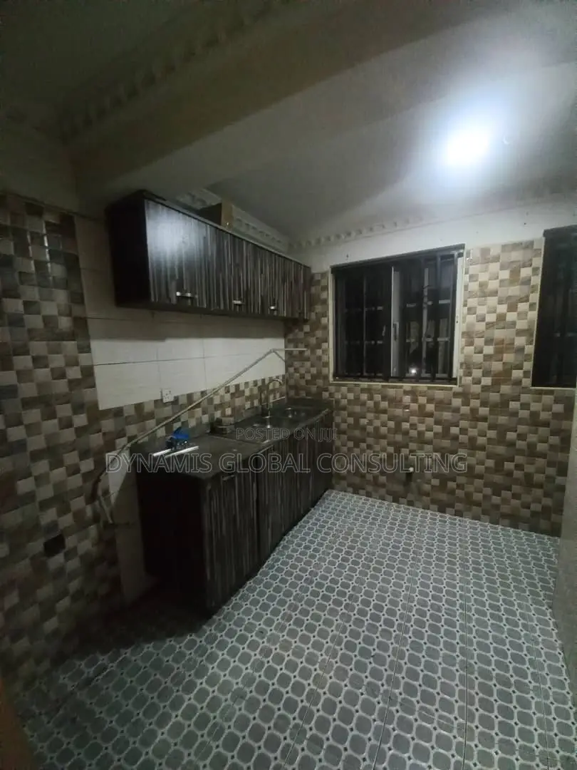 Furnished 4bdrm Duplex in Magodo Phase 2 Gra for rent