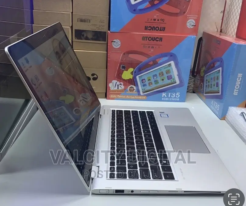 Laptop HP EliteBook 1030 16GB Intel Core i7 SSD 512GB