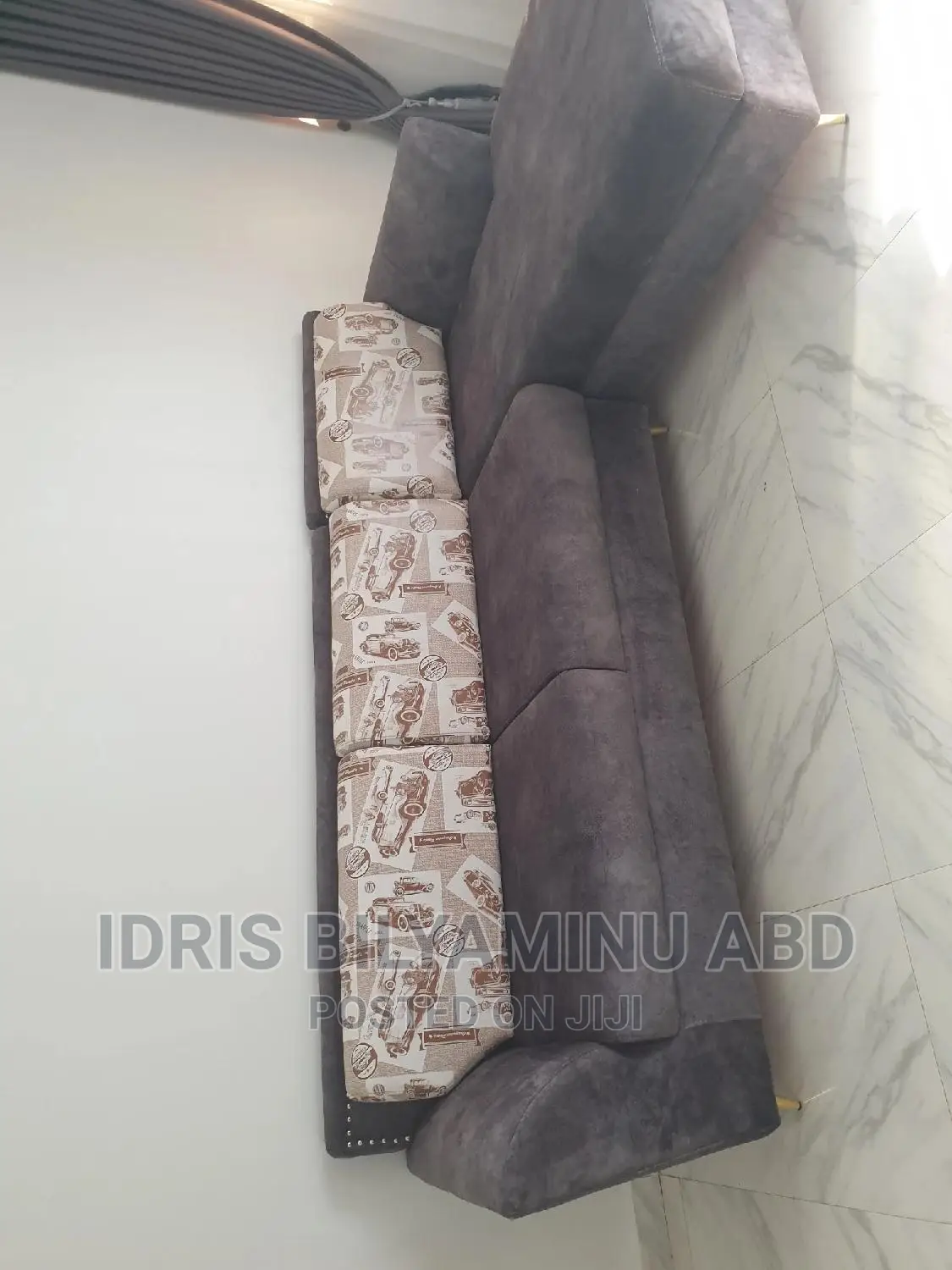 A Classic Corner Unit Chair