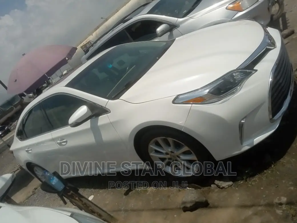 Toyota Avalon 2013 White